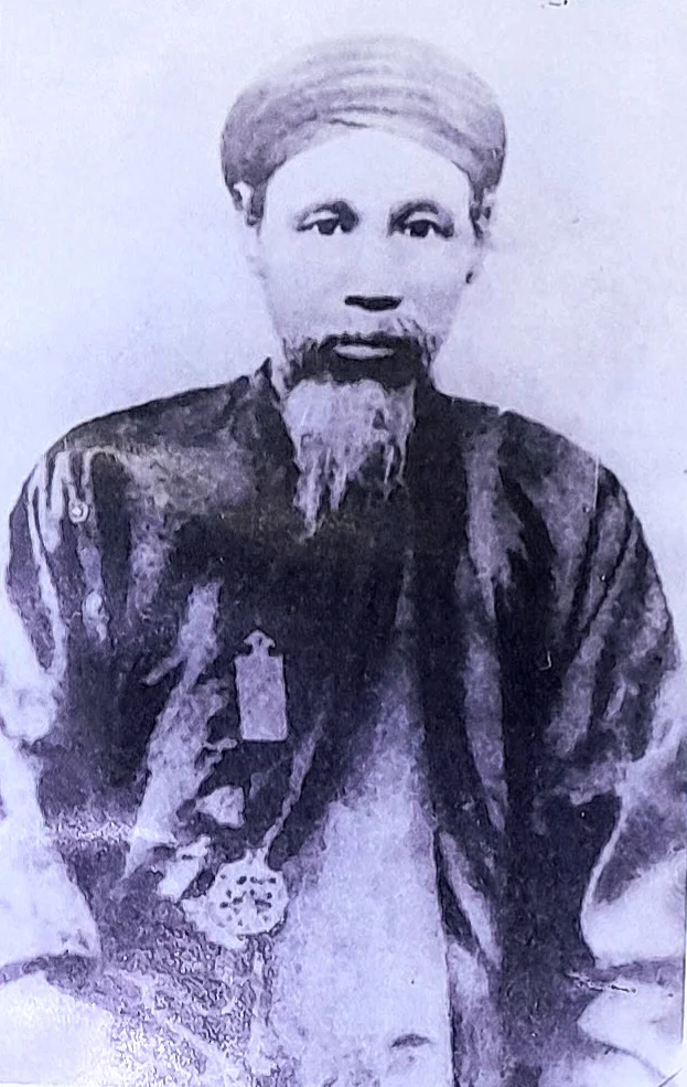 Bùi Văn Dị - 裴文異