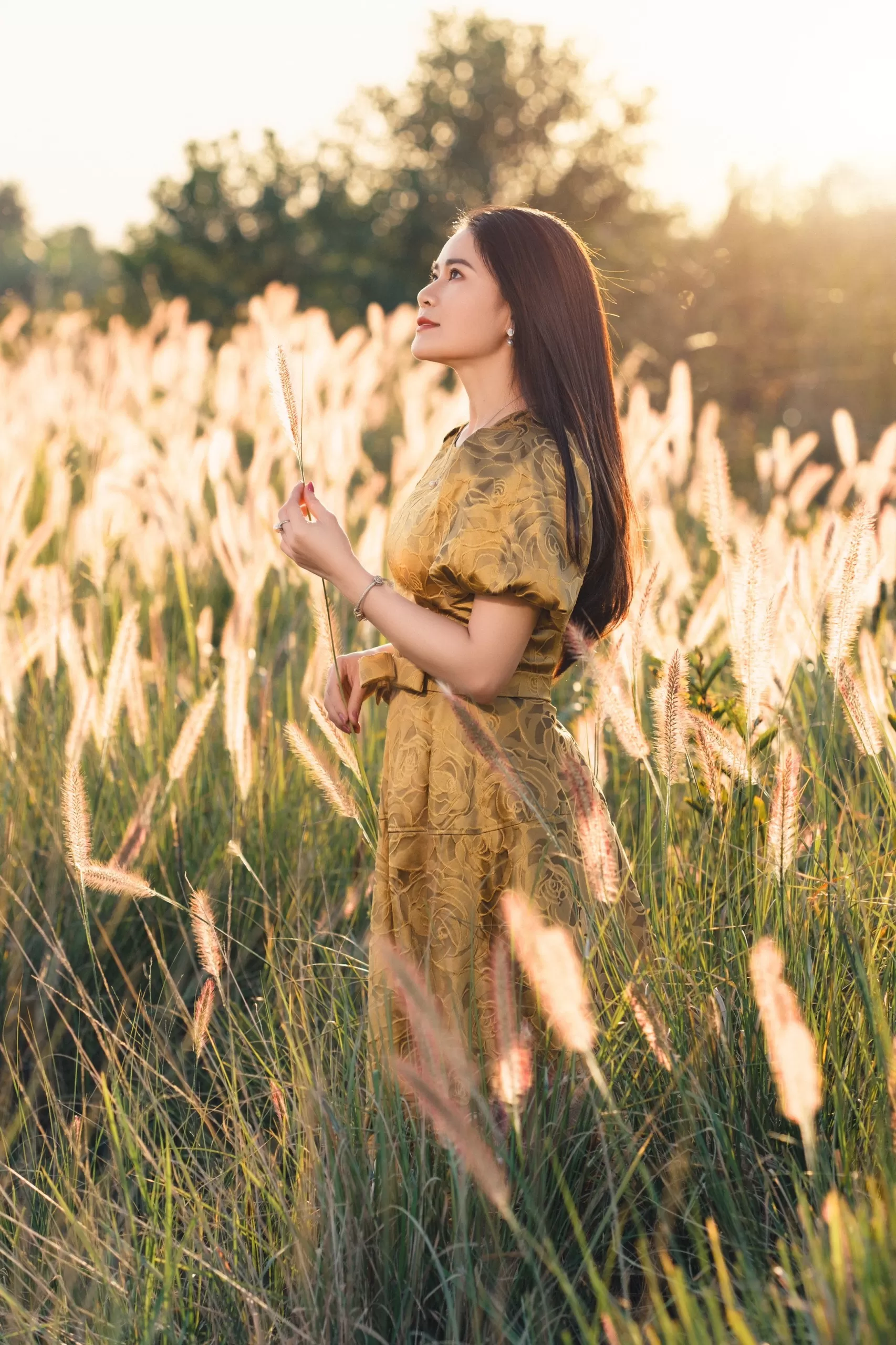 NỬA ĐỜI NGƯỜI