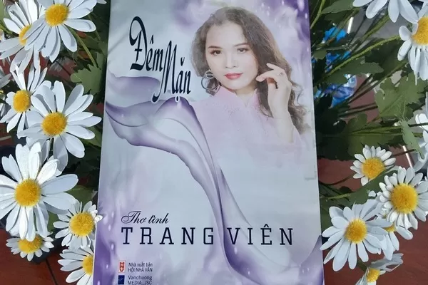 Thơ tình “Đêm mặn” và hạt muối góp cho đời