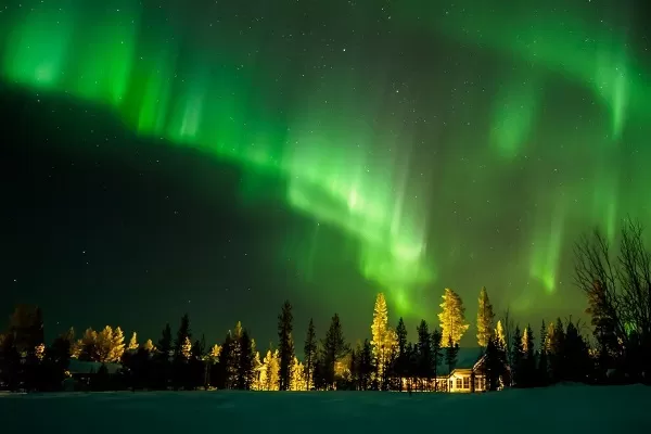 BẮC CỰC QUANG – ĐÊM TRẮNG – PHẦN LAN